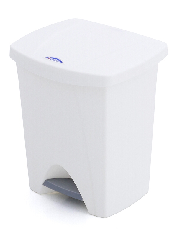 <div>CUBO PEDAL 25L BLANCO</div>