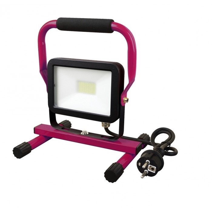 <div>FOCO LED CON SOPORTE 20W IP65</div>